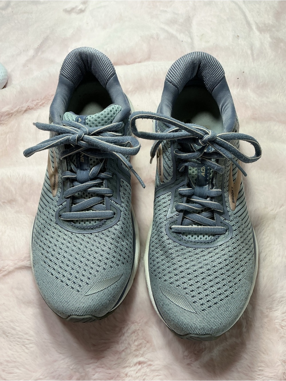 Brooks Women's Light Blue Gray Running Shoes b101